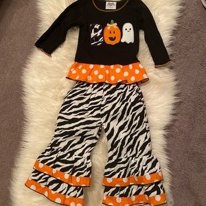 Halloween outfit worn once